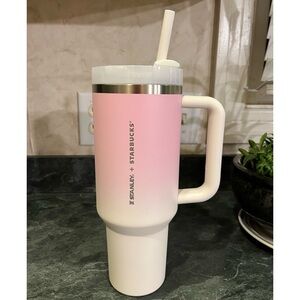 *NWT* Stanley X Starbucks Asia 2026 Jelly Duckies Valentine’s Pink 40 oz Tumbler